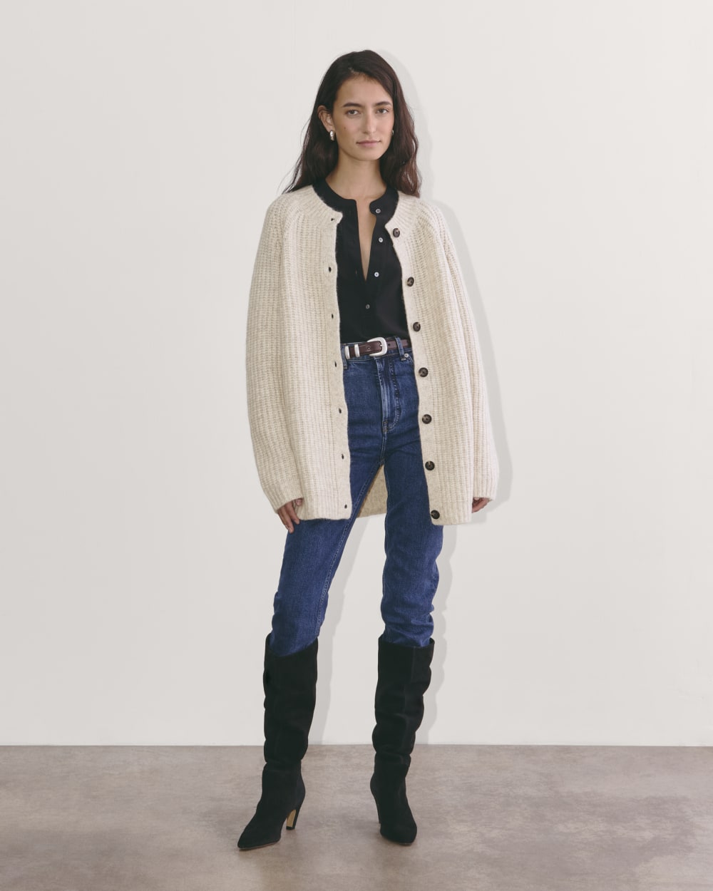 The Fisherman Cardigan in Cloud | Heathered Oat - Image 5