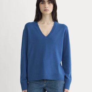 The Classic V in Cashmere | Classic Blue