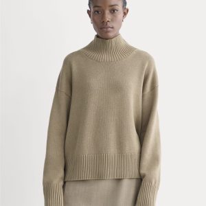 The Boxy Turtleneck in Everyday Cotton | Dark Heathered Camel