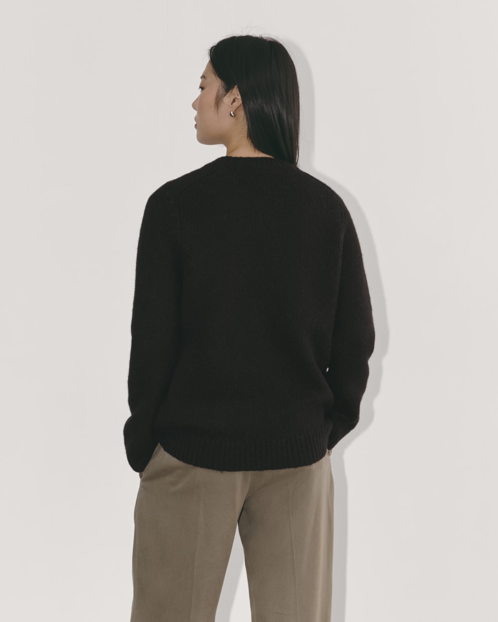 The Relaxed Crew in Cloud | Black - Image 5