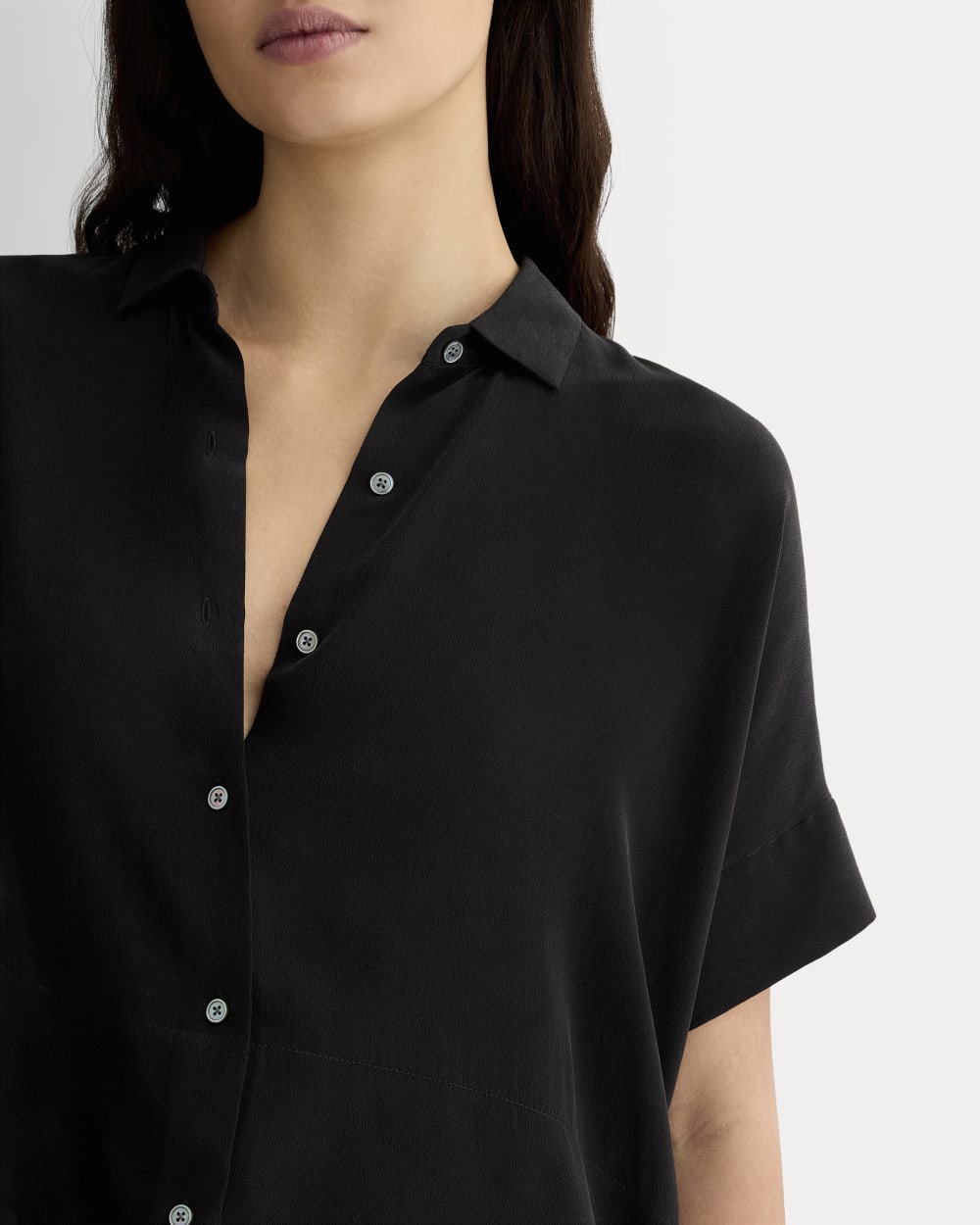 The Boxy Shirt in Washable Silk | Black - Image 4