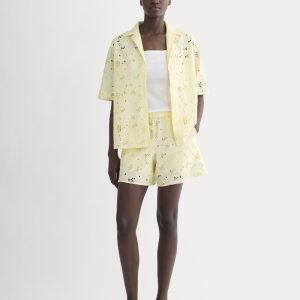 The Eyelet Pull-On Short | Light Yellow