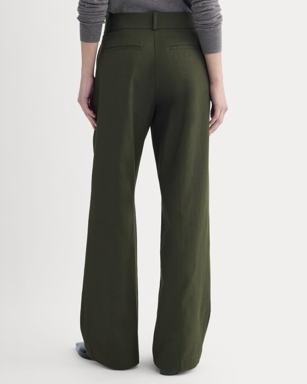 Wide-Leg Trouser in Buttersmooth | Dark Green | 30 Inseam - Image 5