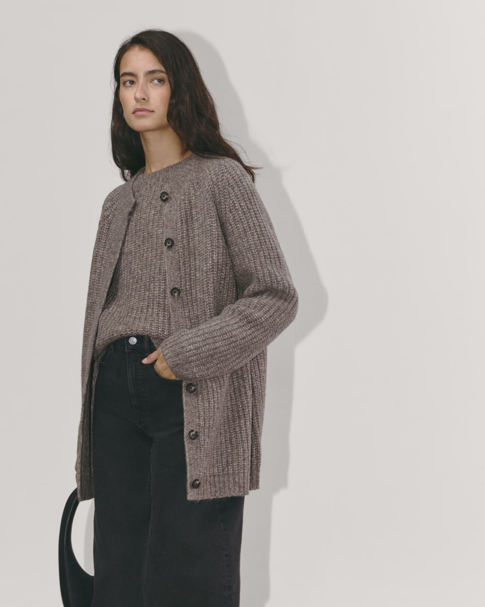 The Fisherman Cardigan in Cloud | Taupe Melange - Image 4