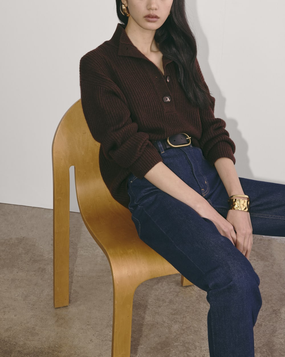 The Cocoon Henley in Wool Cashmere | Americano - Image 5